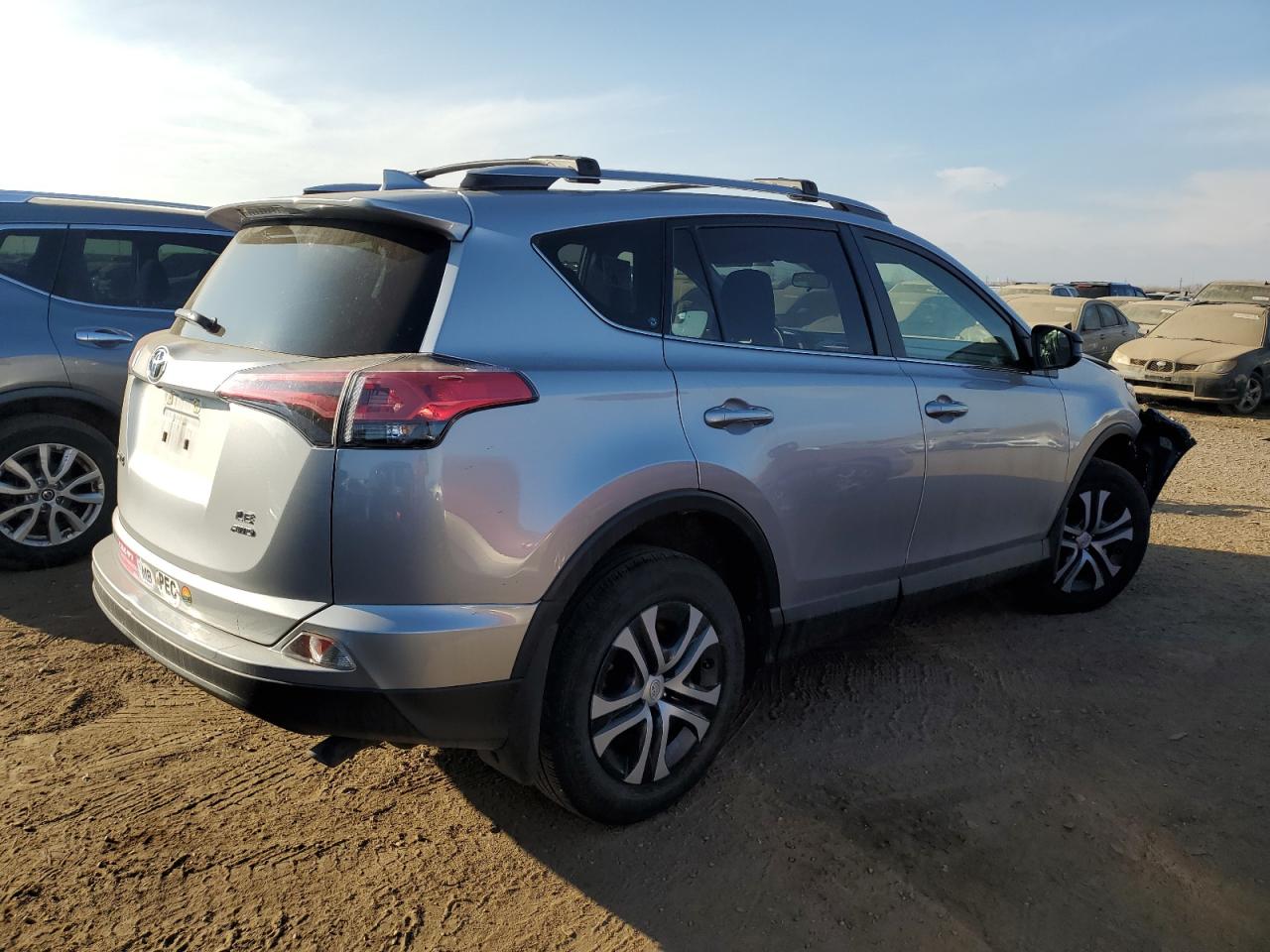 Image 3 of 2018 TOYOTA RAV4 LE 2018 with VIN JTMBFREV8JD249642