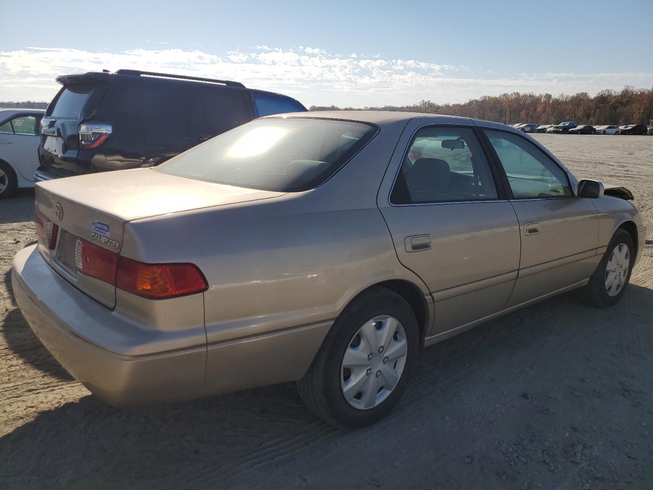 Obraz 3 z 2000 TOYOTA CAMRY CE 2000 z VIN JT2BG22K7Y0401967
