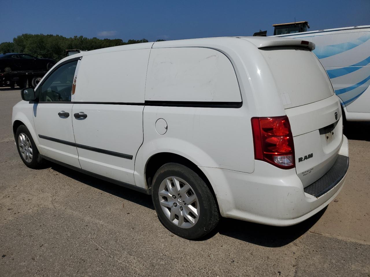 Obraz 2 z 2014 RAM TRADESMAN  2014 z VIN 2C4RRGAG9ER470364