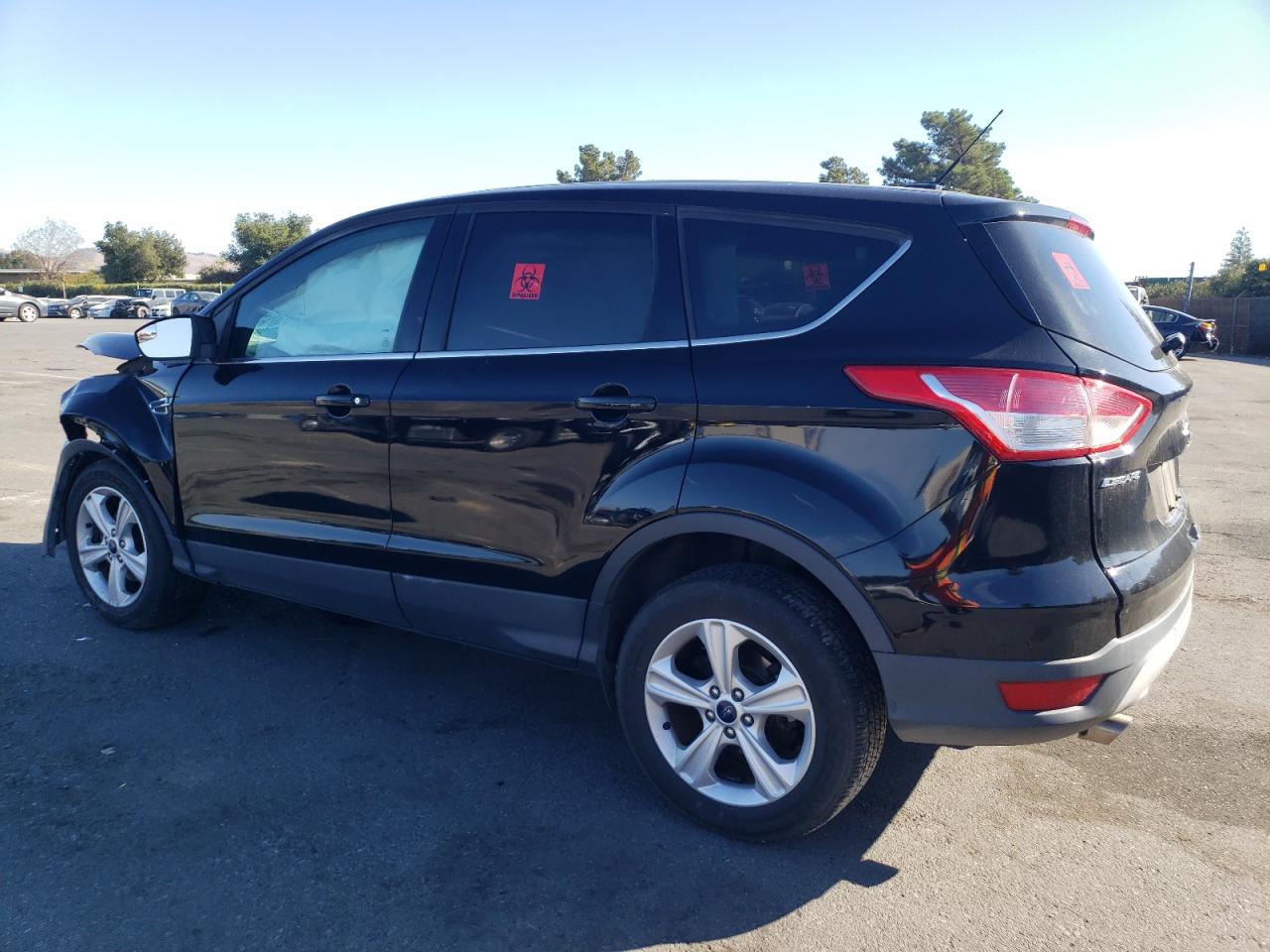 Image 2 of 2016 FORD ESCAPE SE 2016 with VIN 1FMCU0GX2GUB60853