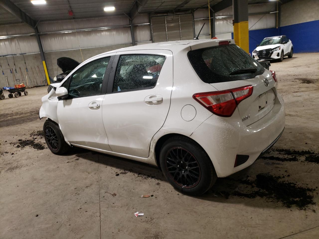 Image 2 of 2018 TOYOTA YARIS L 2018 with VIN VNKKTUD37JA092898