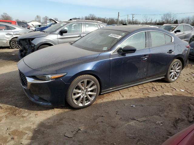 Image 1 of 2019 MAZDA 3 PREMIUM 2019 with VIN 3MZBPAEM0KM104300