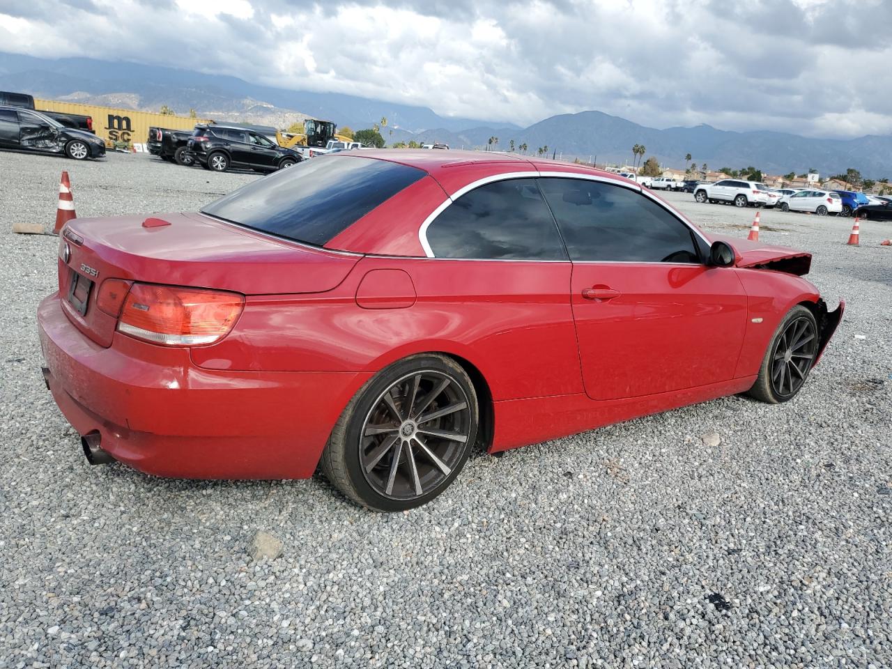 Obraz 3 z 2007 BMW 335 I 2007 z VIN WBAWL73587PX50682