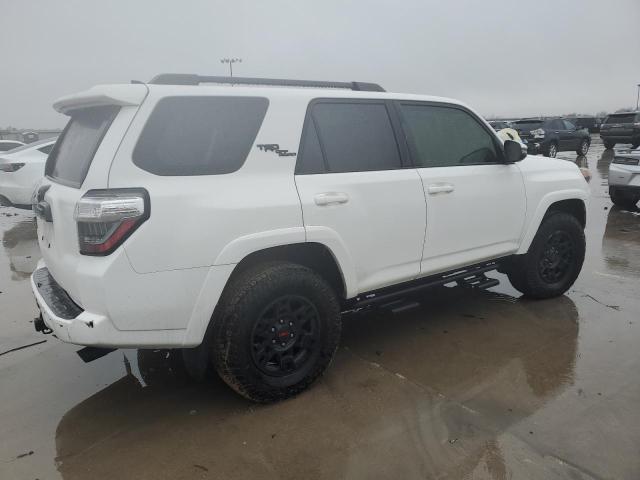 Image 3 of 2019 TOYOTA 4RUNNER SR5 2019 with VIN JTEBU5JR4K5659479