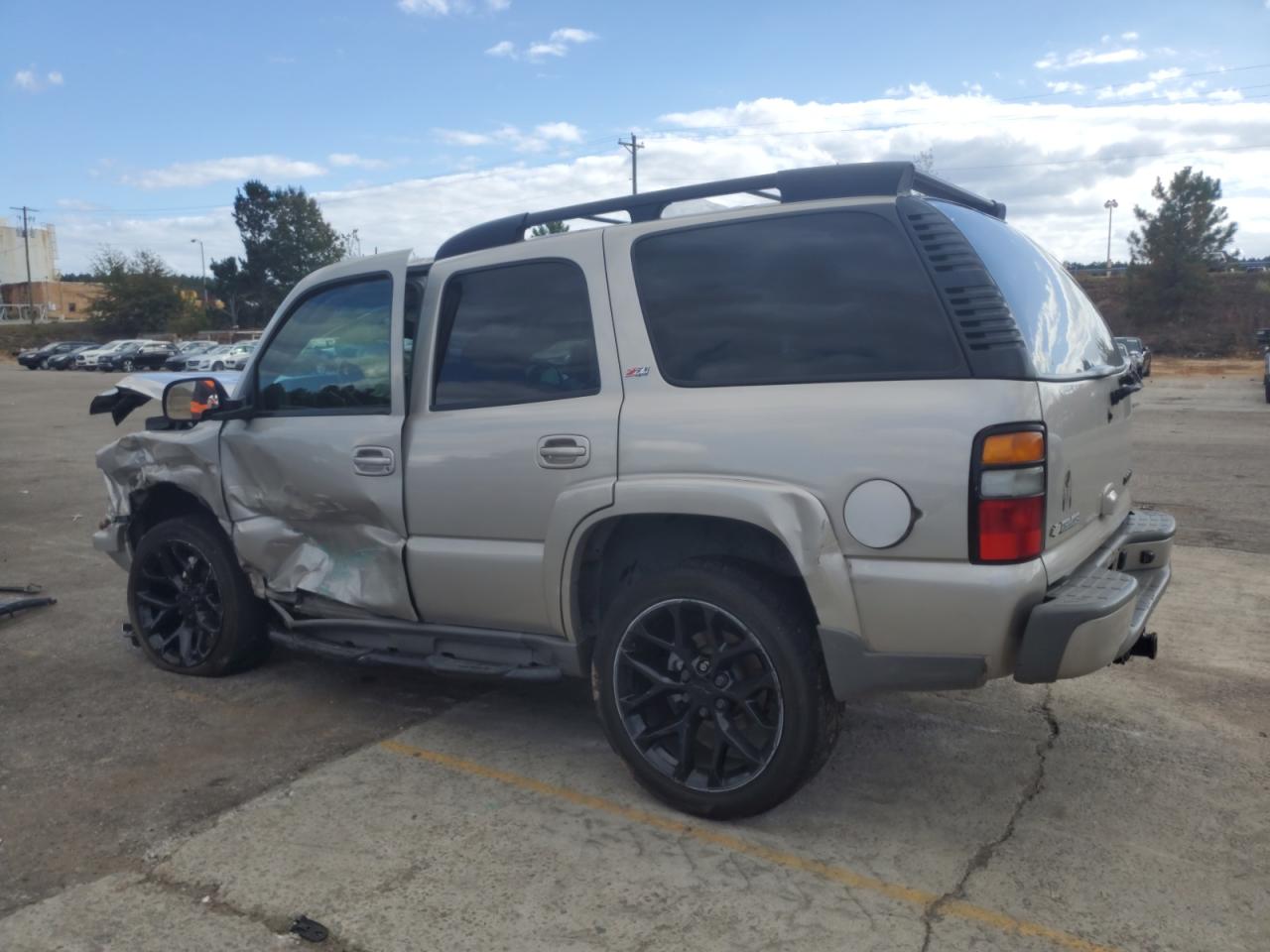 Obraz 2 z 2005 CHEVROLET TAHOE K1500 2005 z VIN 1GNEK13T15R224660