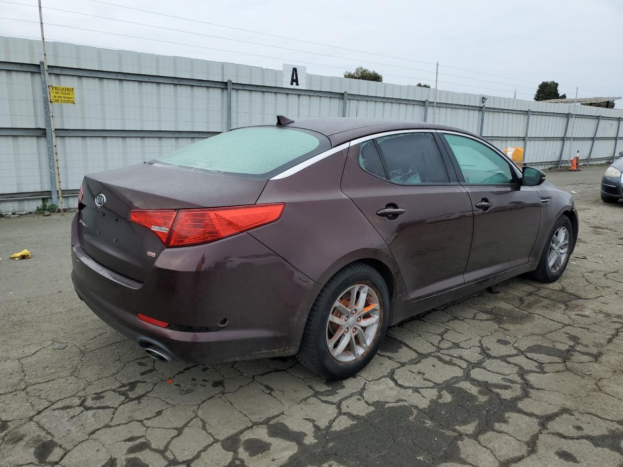 Изображение 3 2011 KIA OPTIMA LX 2011 с VIN KNAGM4A70B5174384