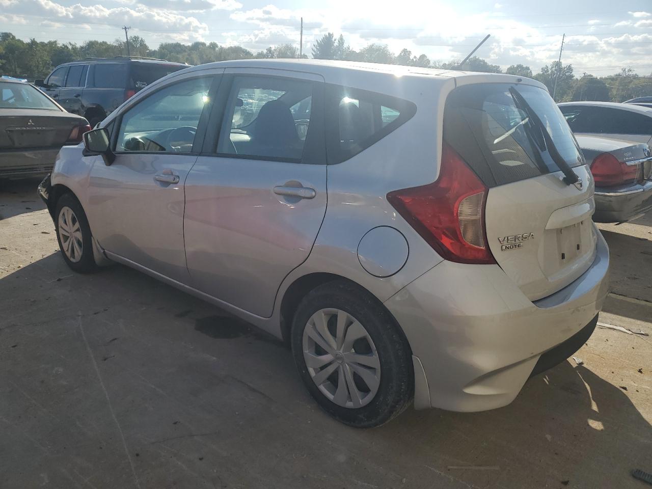 Image 2 of 2018 NISSAN VERSA NOTE S 2018 with VIN 3N1CE2CP1JL355835