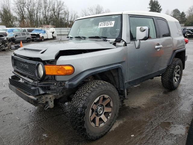 Obraz 1 z 2010 TOYOTA FJ CRUISER  2010 z VIN JTEBU4BF9AK090692