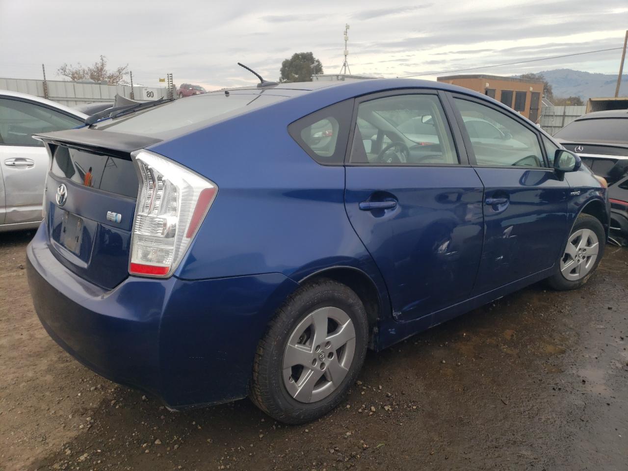 Obraz 3 z 2010 TOYOTA PRIUS  2010 z VIN JTDKN3DU3A0031012