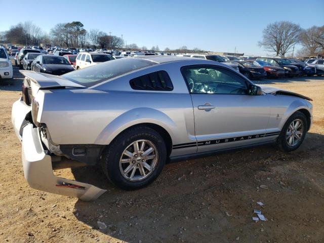 Obraz 3 z 2006 FORD MUSTANG  2006 z VIN 1ZVHT80N065150526
