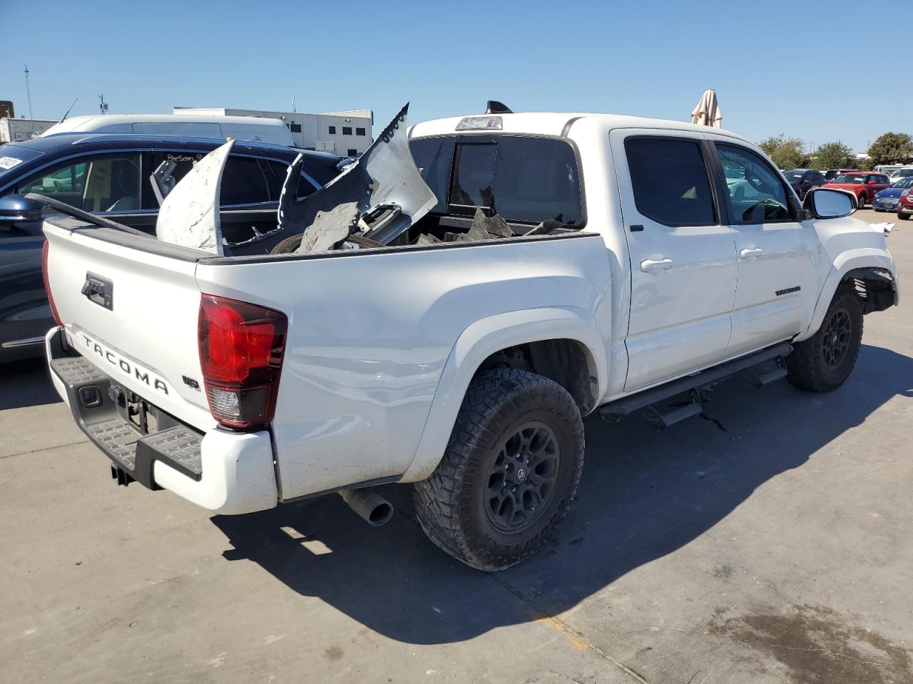 Image 3 of 2022 TOYOTA TACOMA DOUBLE CAB 2022 with VIN 3TMAZ5CN9NM164575