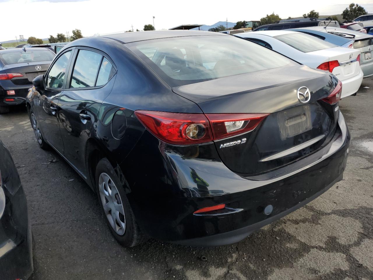 Image 2 of 2015 MAZDA 3 SPORT 2015 with VIN 3MZBM1U78FM196802