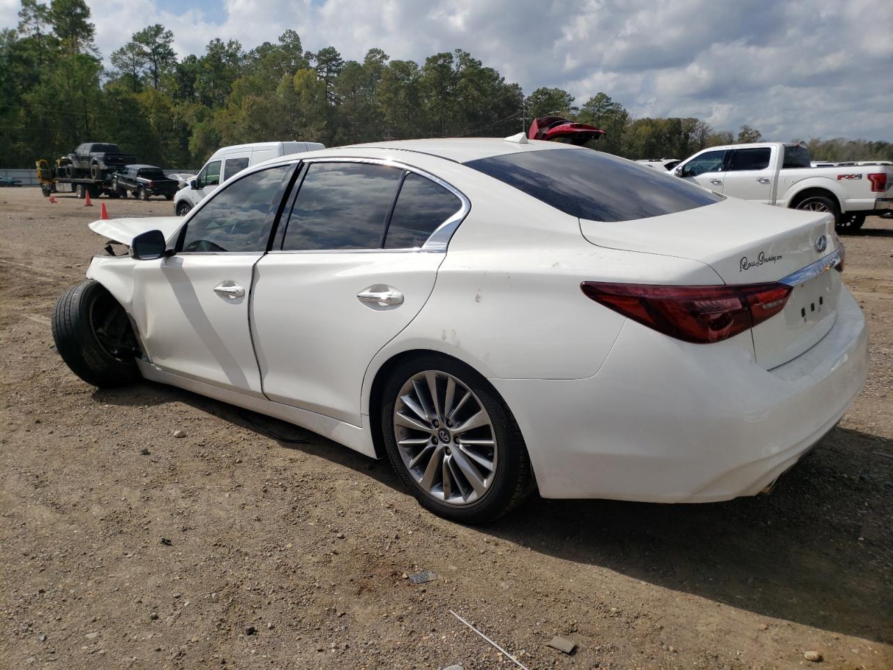 Изображение 2 2018 INFINITI Q50 LUXE 2018 с VIN JN1EV7AP1JM360600