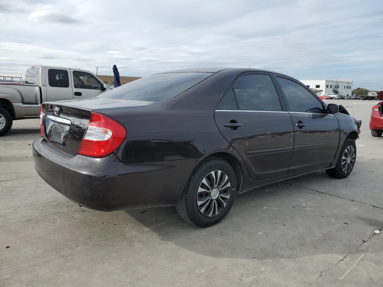 Изображение 3 2004 TOYOTA CAMRY LE 2004 с VIN 4T1BE32K44U903739