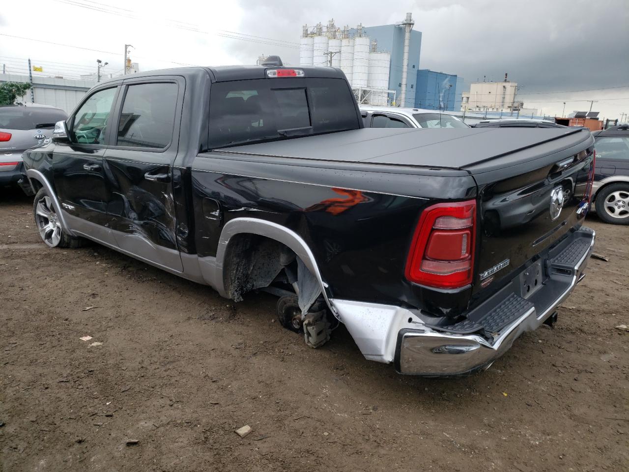 Изображение 2 2021 RAM 1500 LARAMIE 2021 с VIN 1C6SRFJT0MN777126