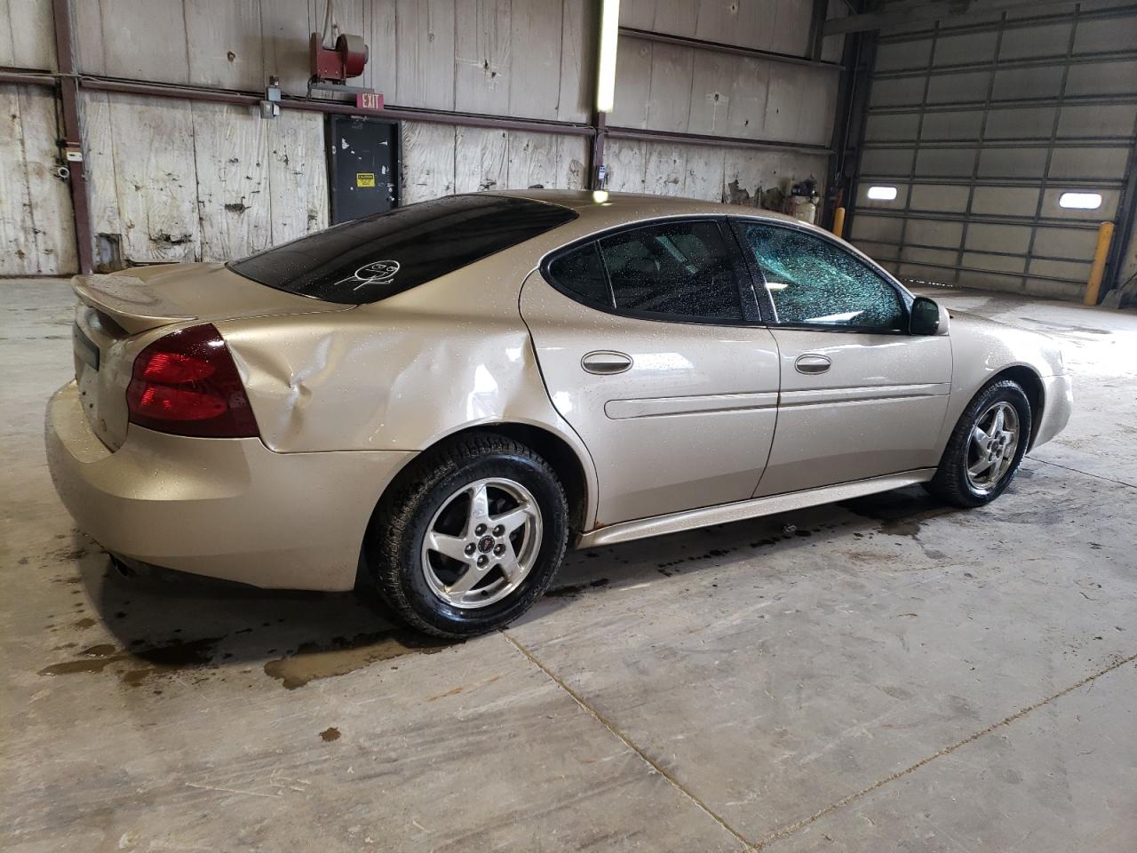 Image 3 of 2004 PONTIAC GRAND PRIX GT2 2004 with VIN 2G2WS522X41366420