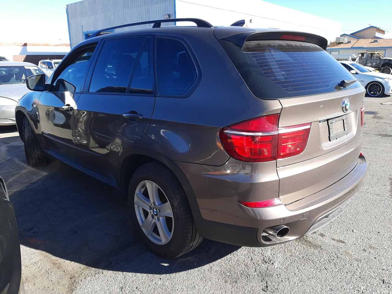 Изображение 2 2013 BMW X5 XDRIVE35I 2013 с VIN 5UXZV4C54D0E10959