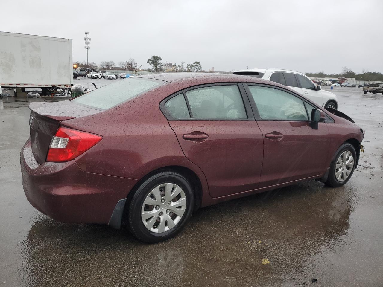 Image 3 of 2012 HONDA CIVIC LX 2012 with VIN 19XFB2F52CE341401