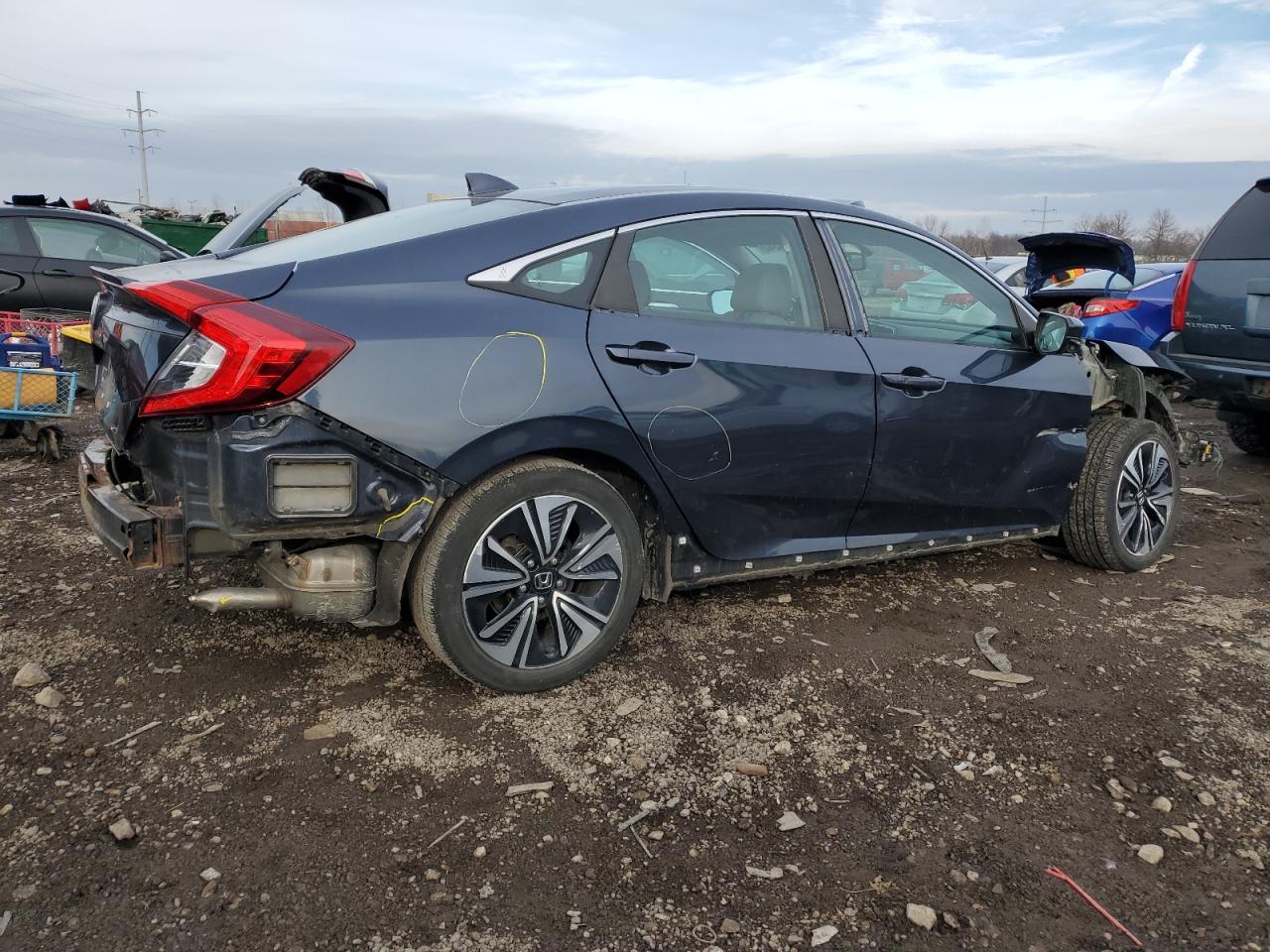Image 3 of 2016 HONDA CIVIC EXL 2016 with VIN 19XFC1F79GE041336