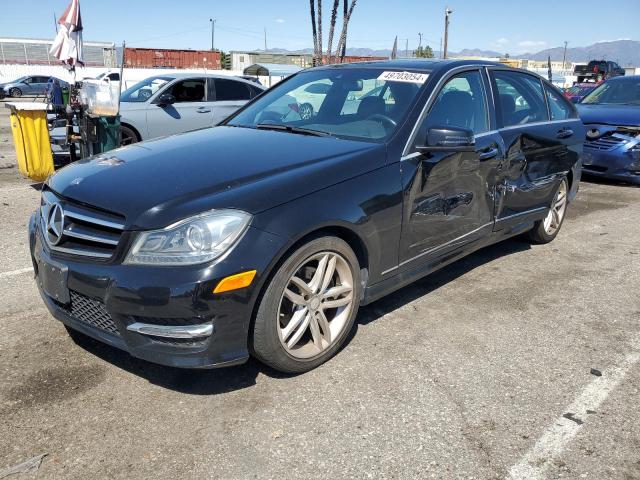 Image 1 of 2014 MERCEDES-BENZ C 250 2014 with VIN WDDGF4HB2EA932296