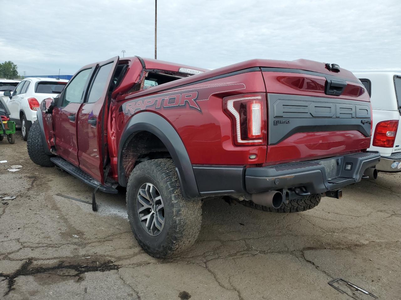 Image 2 of 2017 FORD F150 RAPTOR 2017 with VIN 1FTFW1RG9HFB32827