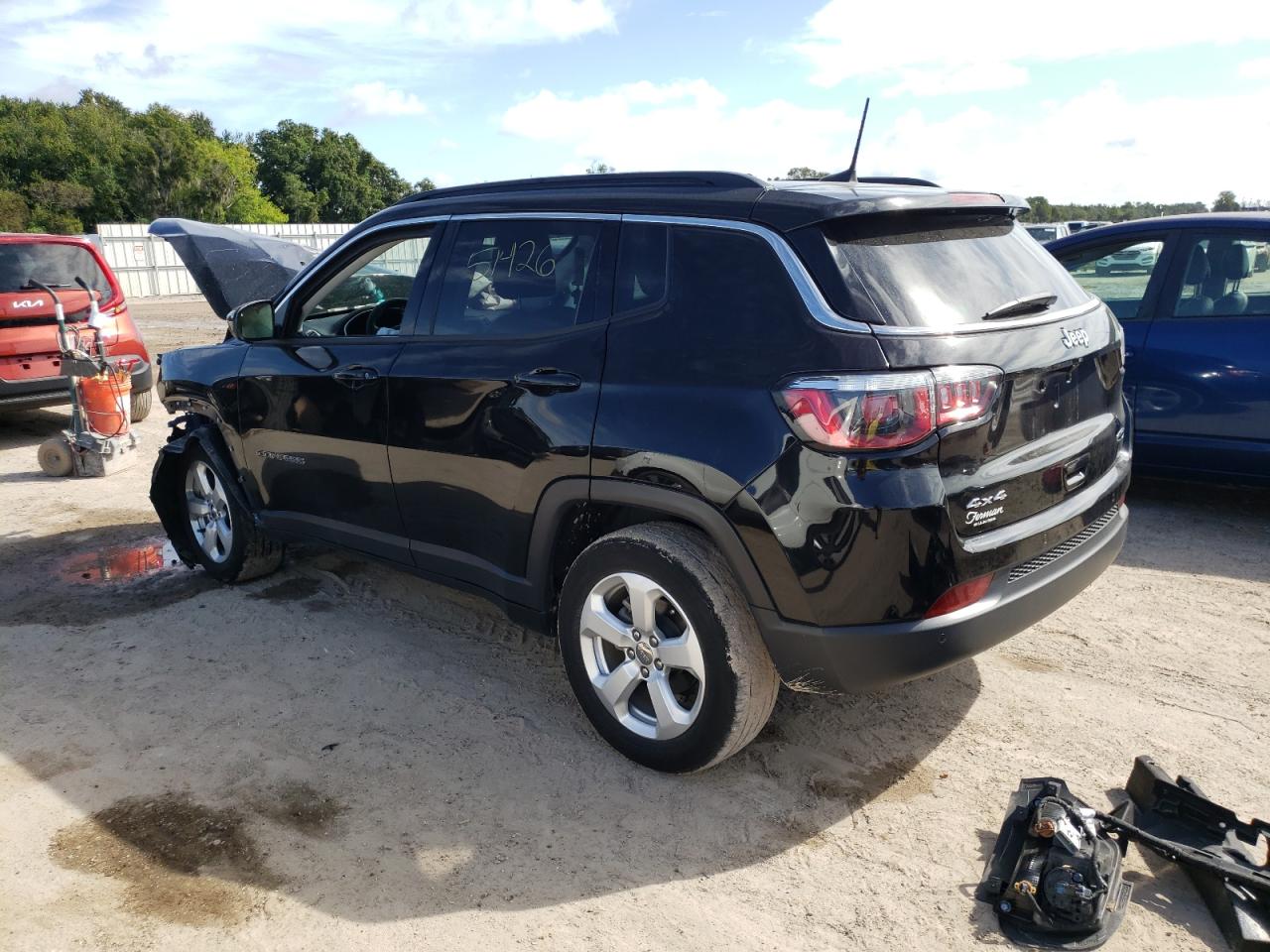 Изображение 2 2019 JEEP COMPASS LATITUDE 2019 с VIN 3C4NJDBB3KT773351