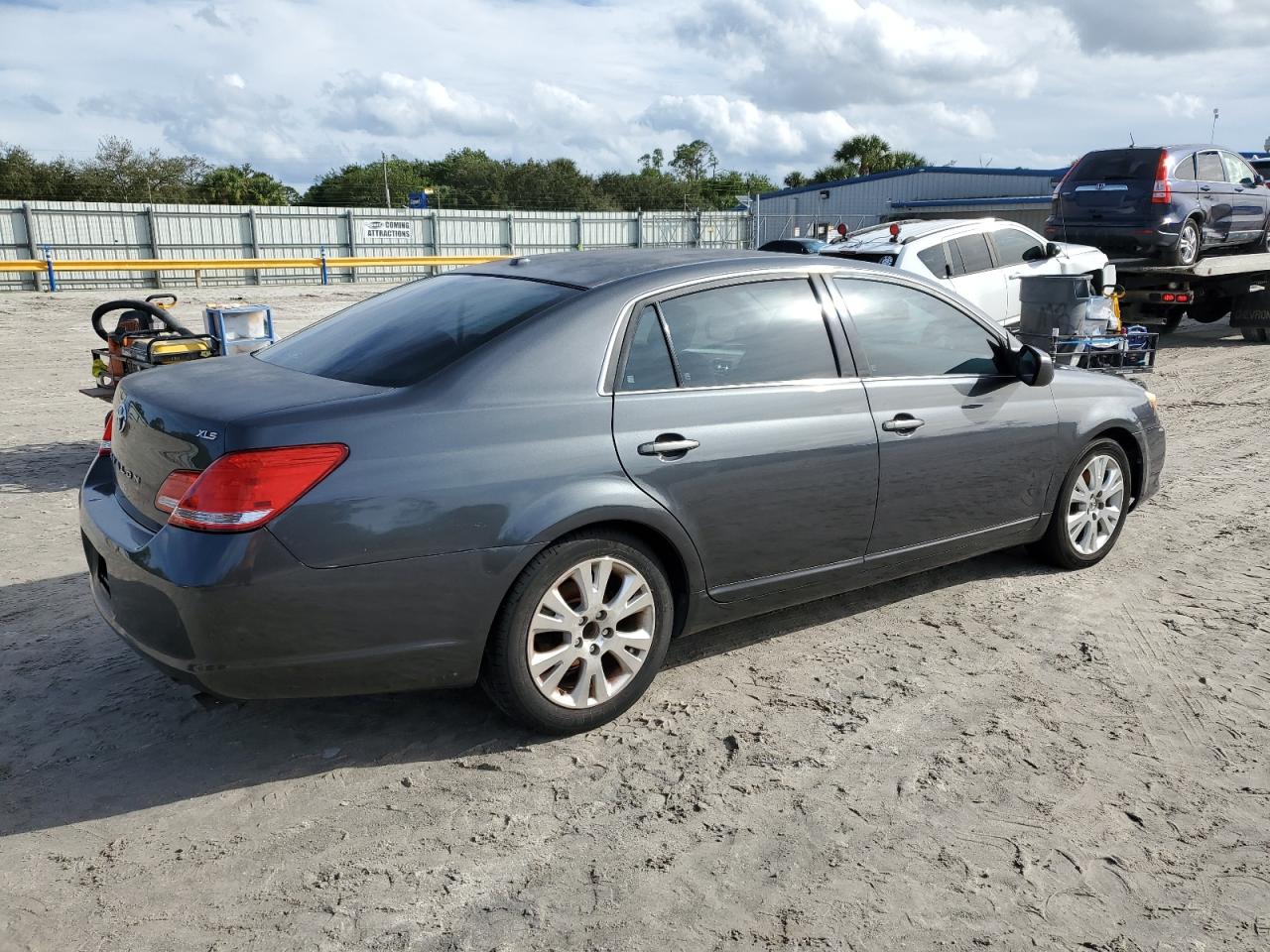 Obraz 3 z 2010 TOYOTA AVALON XL 2010 z VIN 4T1BK3DB0AU365977