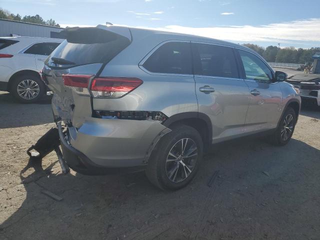 Изображение 3 2019 TOYOTA HIGHLANDER LE 2019 с VIN 5TDZZRFH2KS368601