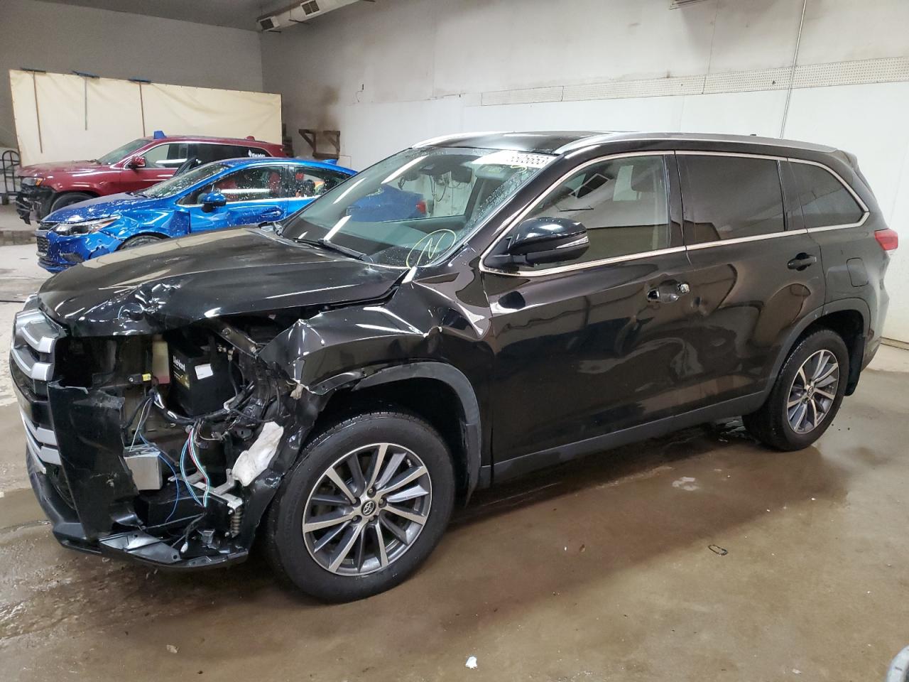 2019 TOYOTA HIGHLANDER SE 2019 image