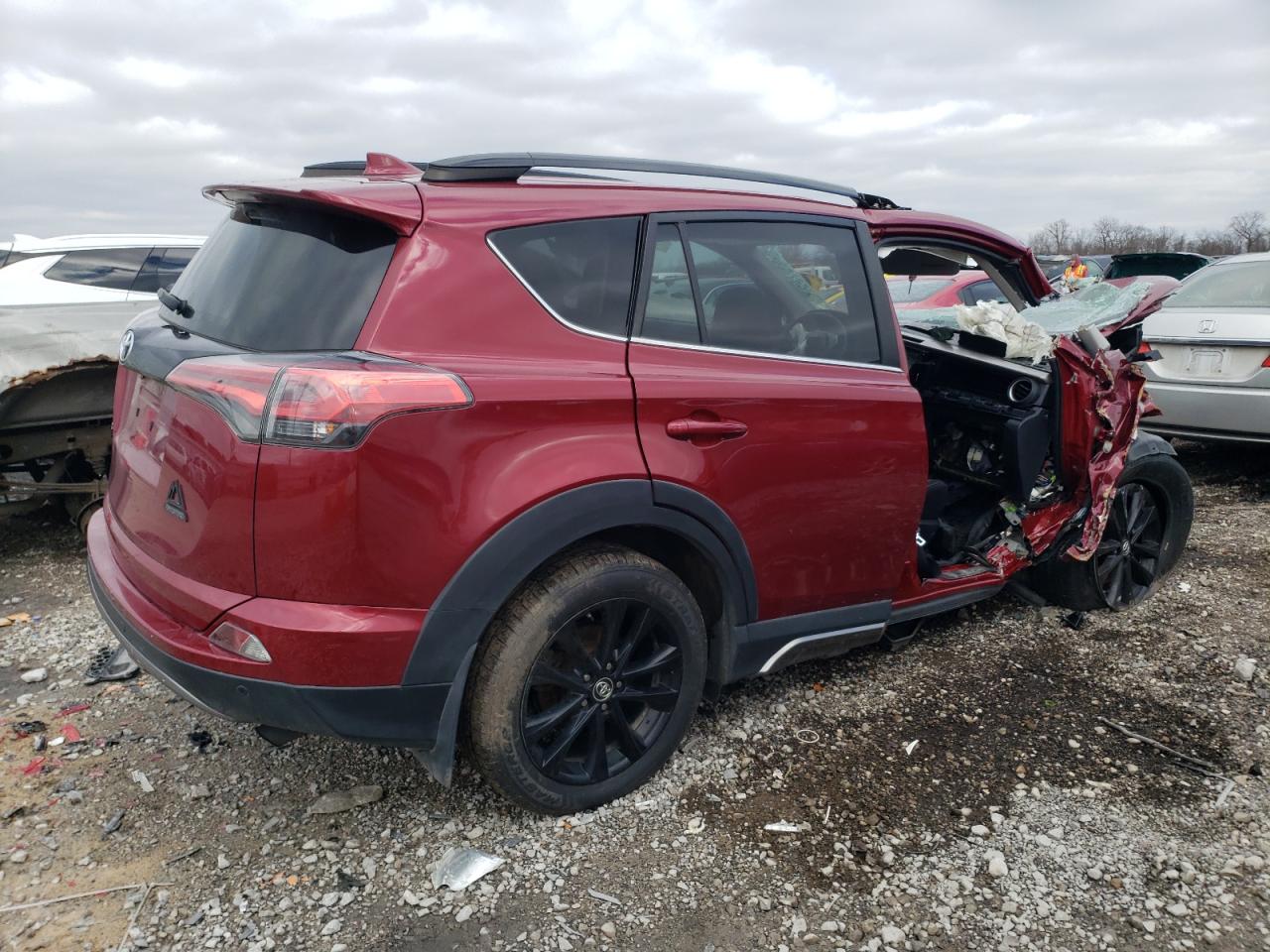 Изображение 3 2018 TOYOTA RAV4 ADVENTURE 2018 с VIN 2T3RFREV8JW738589