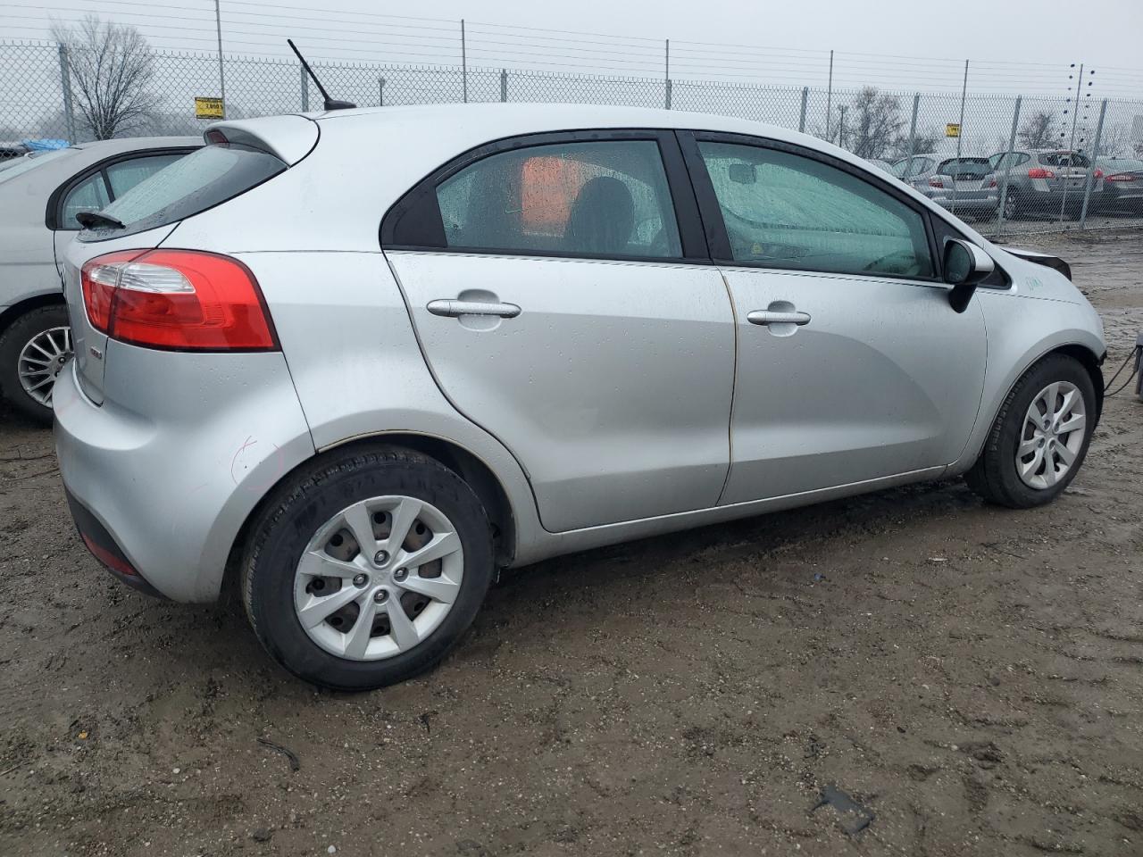 Obraz 3 z 2013 KIA RIO LX 2013 z VIN KNADM5A35D6287718