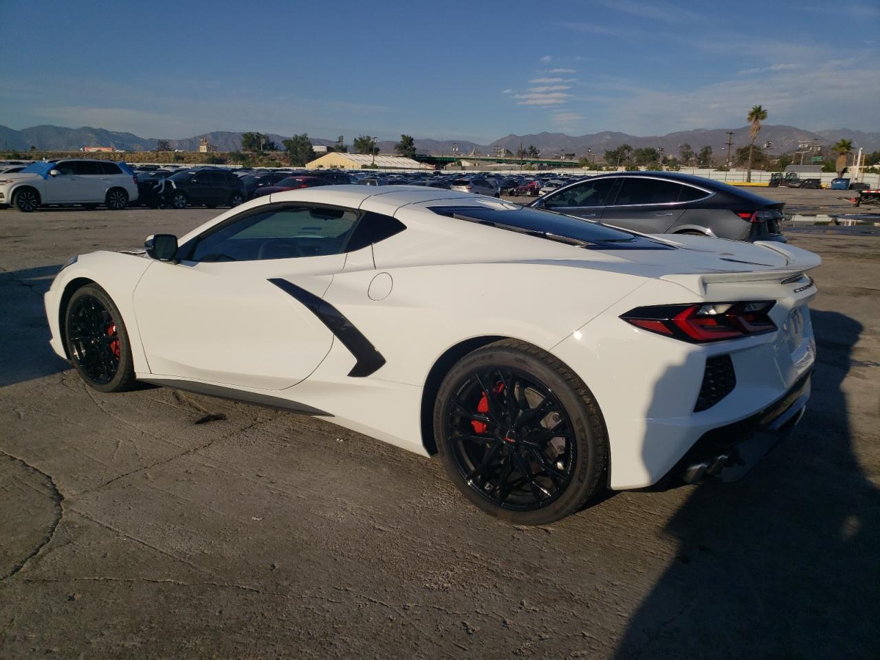 Изображение 2 2023 CHEVROLET CORVETTE STINGRAY 2LT 2023 с VIN 1G1YB2D44P5101084