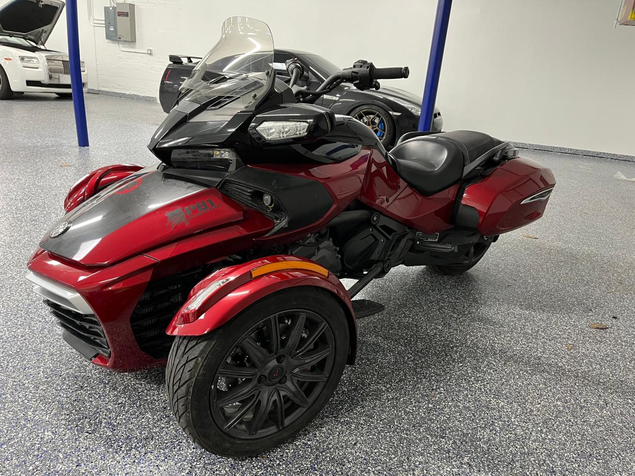 Изображение 2 2017 CAN-AM SPYDER ROADSTER F3-T 2017 с VIN 2BXREDD28HV000428