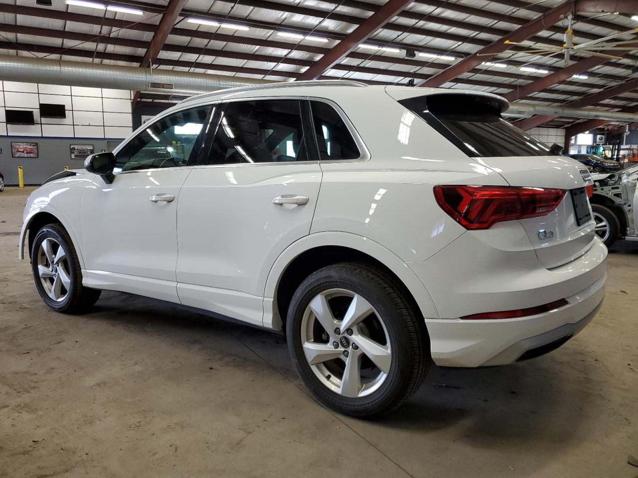 Obraz 2 z 2021 AUDI Q3 PREMIUM 40 2021 z VIN WA1AUCF30M1089929