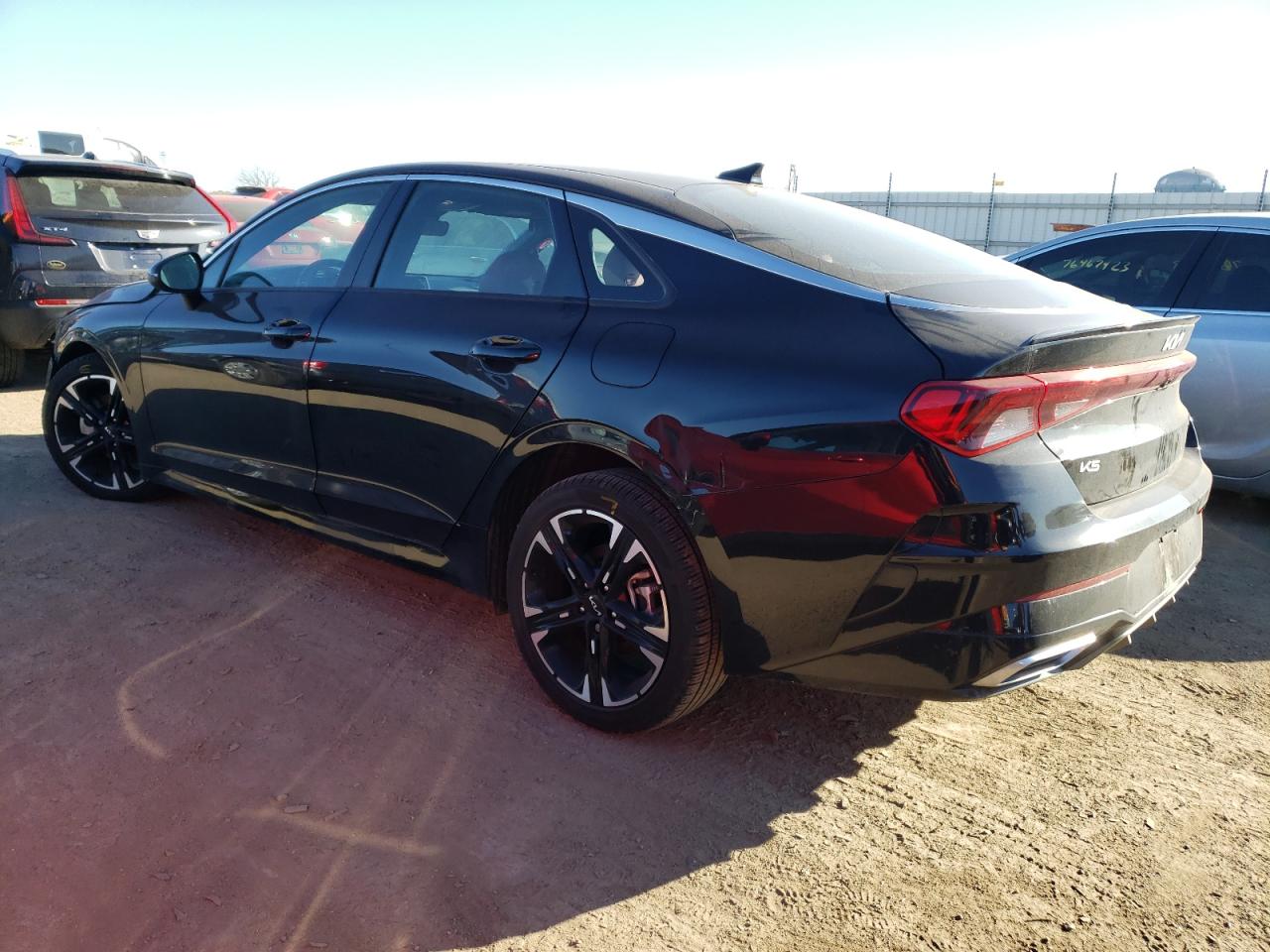 Obraz 2 z 2023 KIA K5 GT LINE 2023 z VIN 5XXG64J25PG172778