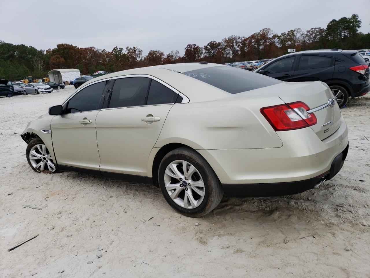 Obraz 2 z 2011 FORD TAURUS SEL 2011 z VIN 1FAHP2EWXBG119620
