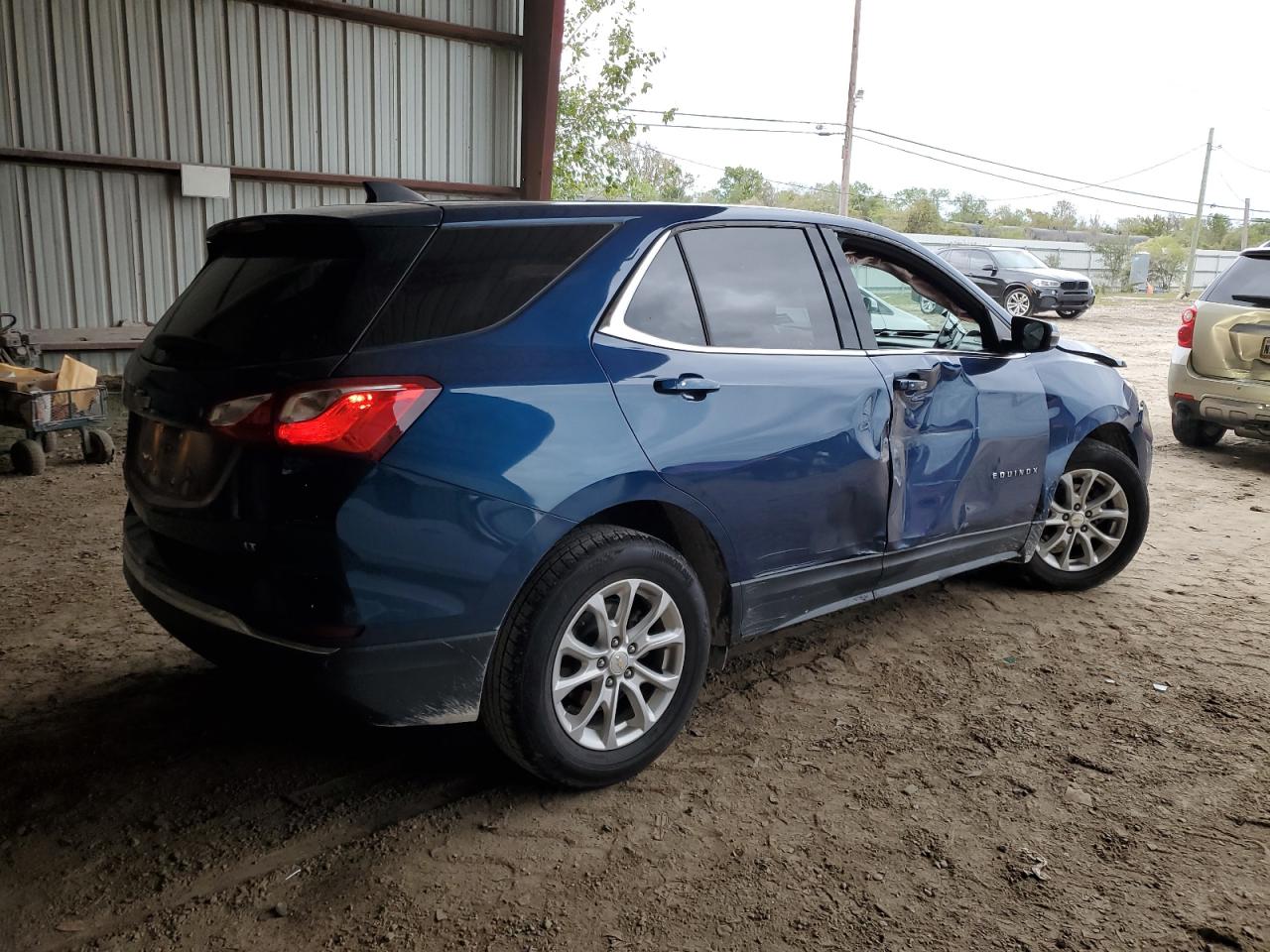 Obraz 3 z 2019 CHEVROLET EQUINOX LT 2019 z VIN 2GNAXKEV1K6169560