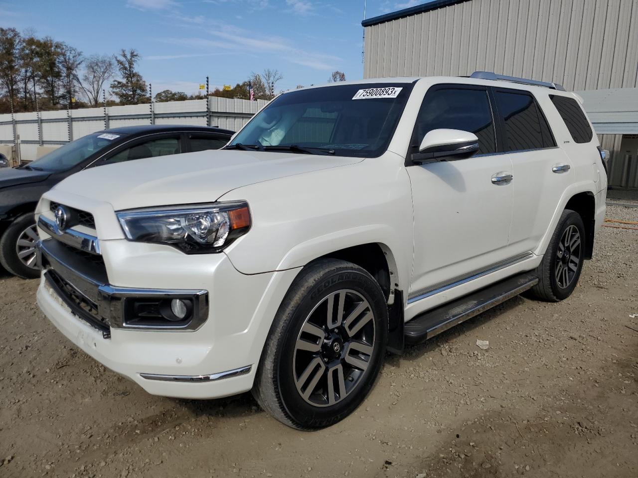 Obraz 1 z 2019 TOYOTA 4RUNNER SR5 2019 z VIN JTEBU5JR1K5684727