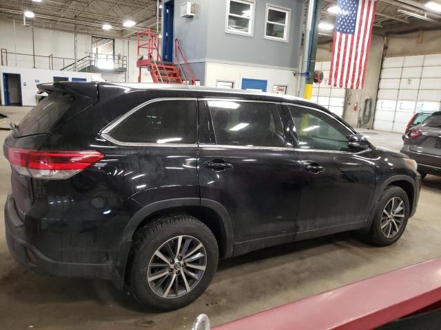 Image 3 of 2017 TOYOTA HIGHLANDER SE 2017 with VIN 5TDJZRFH7HS512293
