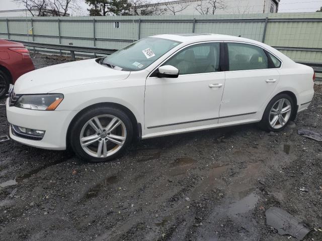 Image 1 of 2015 VOLKSWAGEN PASSAT SE 2015 with VIN 1VWBT7A31FC108570
