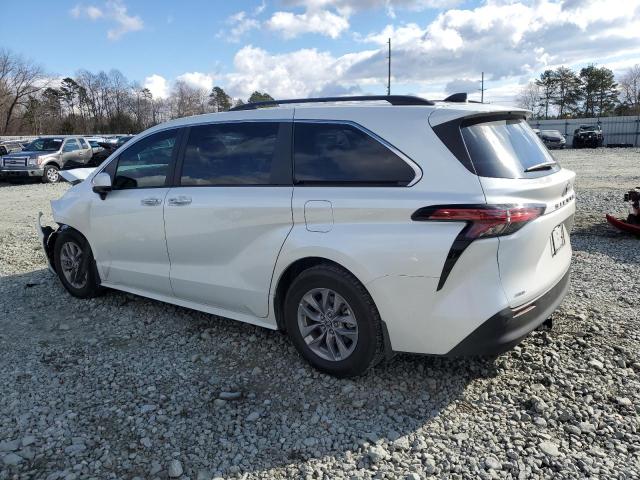 Image 2 of 2022 TOYOTA SIENNA XLE 2022 with VIN 5TDYSKFC4NS060250