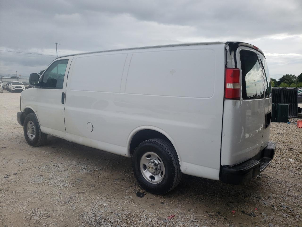 Obraz 2 z Chevrolet Express G2500 2013 z VIN 1GCWGFCA6D1157755