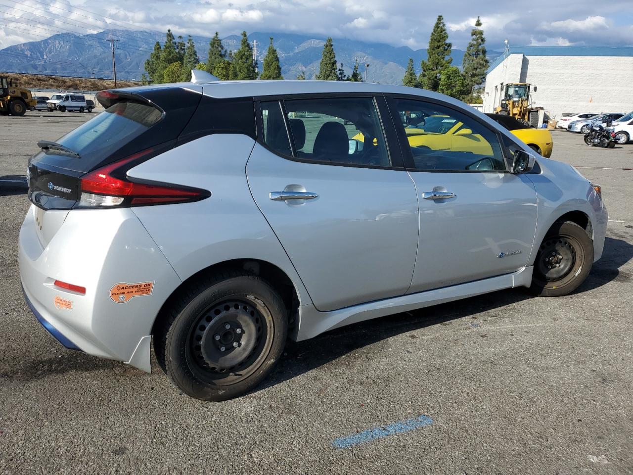 Obraz 3 z 2018 NISSAN LEAF S 2018 z VIN 1N4AZ1CP0JC313998