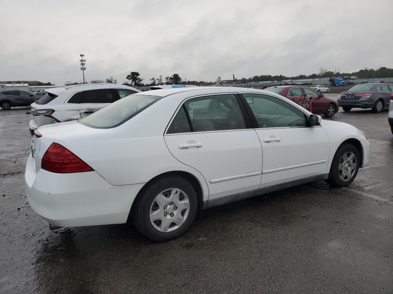 Image 3 of 2007 HONDA ACCORD LX 2007 with VIN 1HGCM564X7A099411