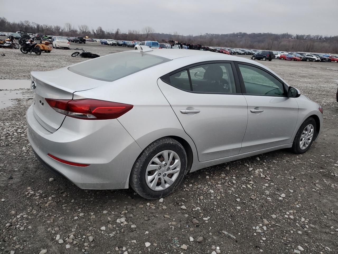 Obraz 3 z 2018 HYUNDAI ELANTRA SE 2018 z VIN 5NPD74LF2JH395999