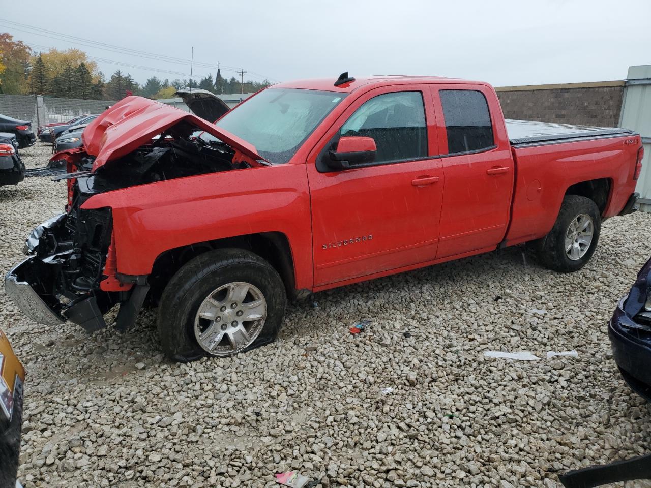 Изображение 1 2018 CHEVROLET SILVERADO K1500 LT 2018 с VIN 1GCVKREC2JZ381354