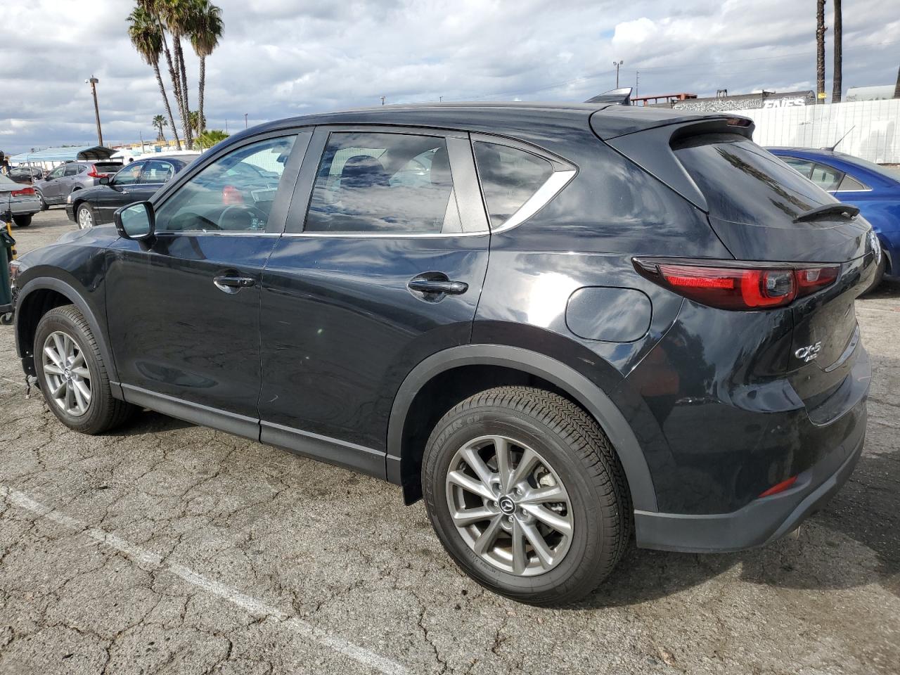 Image 2 of 2022 MAZDA CX-5 PREFERRED 2022 with VIN JM3KFBCM4N0603288