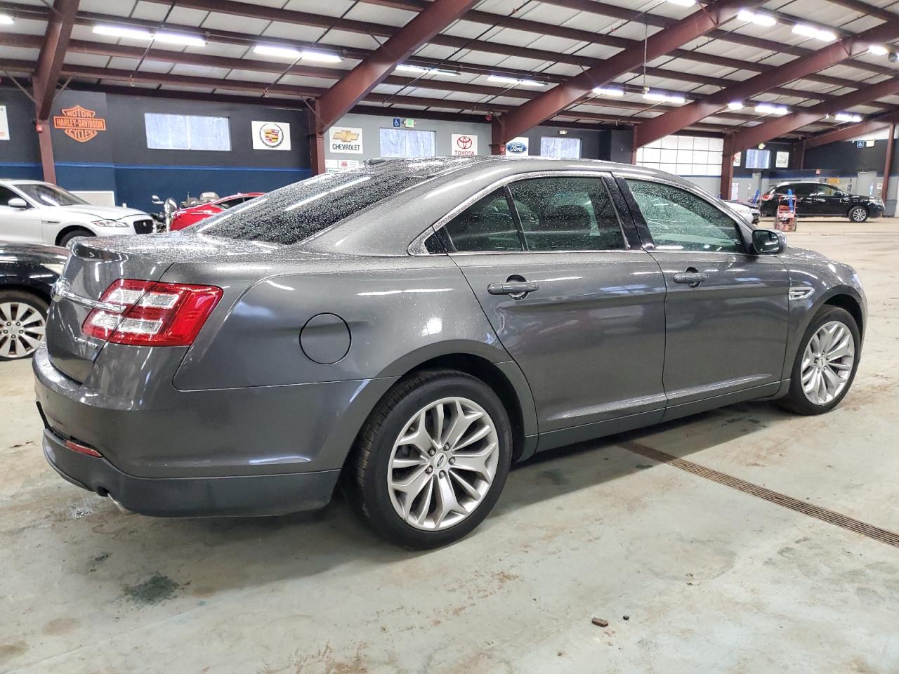 Image 3 of 2015 FORD TAURUS LIMITED 2015 with VIN 1FAHP2F86FG171798