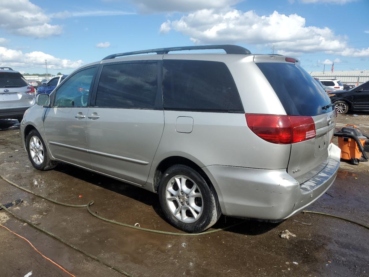 Изображение 2 2005 TOYOTA SIENNA XLE 2005 с VIN 5TDZA22CX5S311687