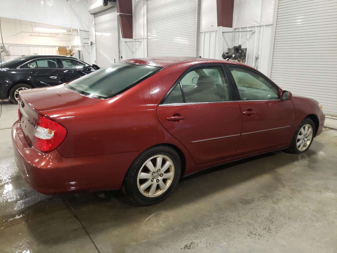 Obraz 3 z 2002 TOYOTA CAMRY LE 2002 z VIN 4T1BE32K12U115286